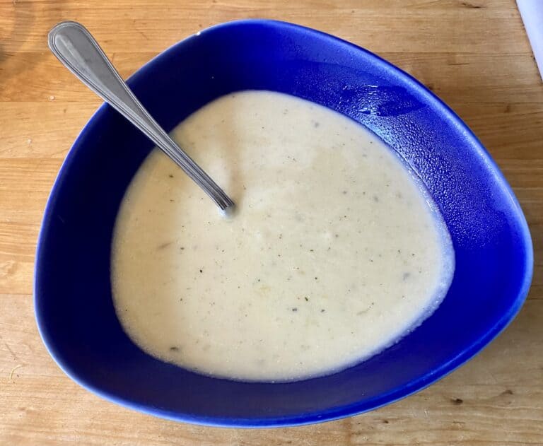 Krämig potatis och purjolökssoppa